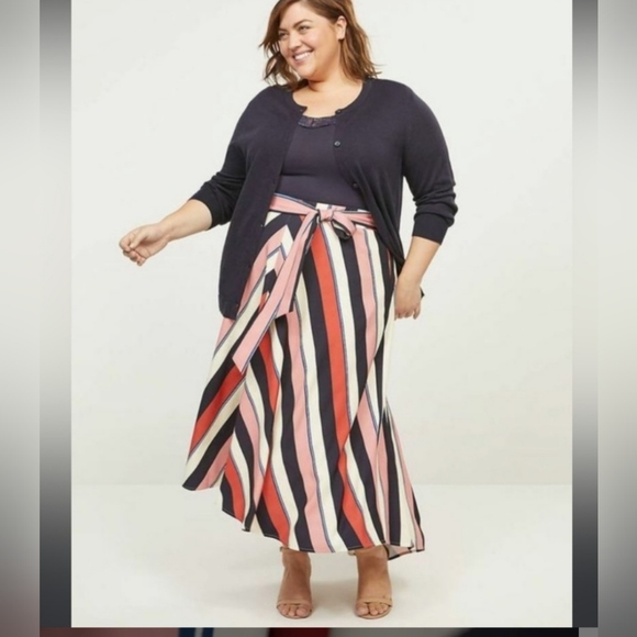 Lane Bryant Asymmetrical Skirt - Picture 2 of 7